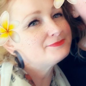 Meet your Posher, Ana